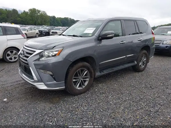 JTJBM7FX3J5205601 2018 LEXUS GX - Image 2
