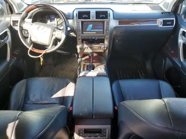 JTJBM7FX3K5210976 2019 LEXUS GX - Image 8