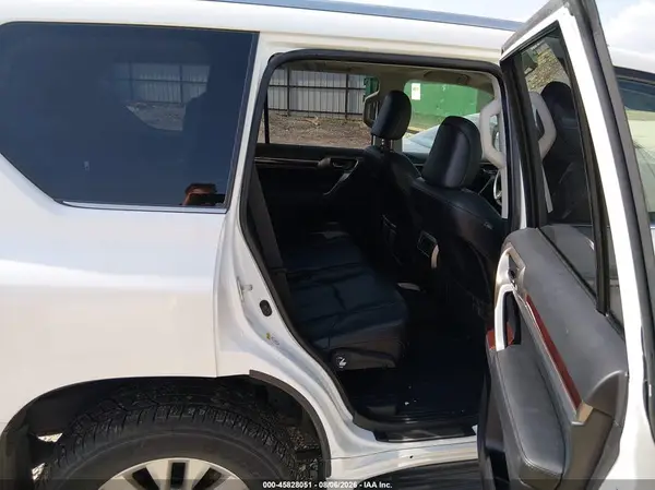 JTJBM7FX4G5128102 2016 LEXUS GX - Image 8