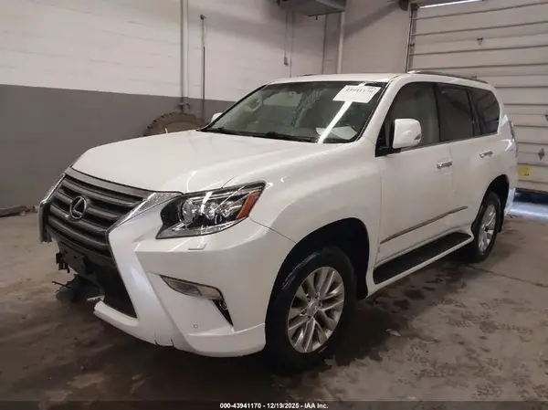 JTJBM7FX4J5190252 2018 LEXUS GX - Image 2