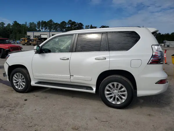 JTJBM7FX4J5203176 2018 LEXUS GX - Image 2