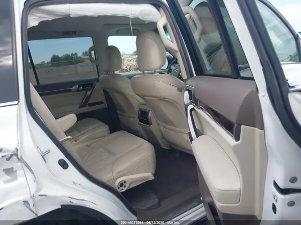 JTJBM7FX4J5208958 2018 LEXUS GX - Image 8