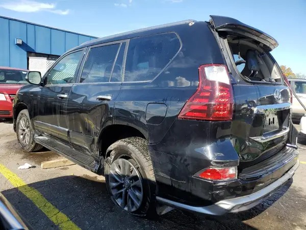 JTJBM7FX4K5229956 2019 LEXUS GX - Image 2