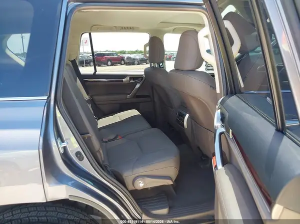 JTJBM7FX4K5237359 2019 LEXUS GX - Image 8