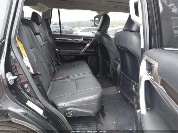 JTJBM7FX5J5186324 2018 LEXUS GX - Image 8