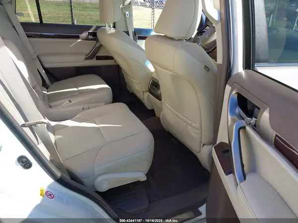 JTJBM7FX5J5197548 2018 LEXUS GX - Image 8