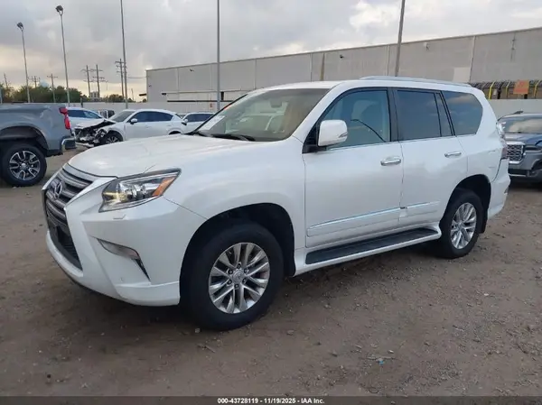JTJBM7FX5J5202943 2018 LEXUS GX - Image 2