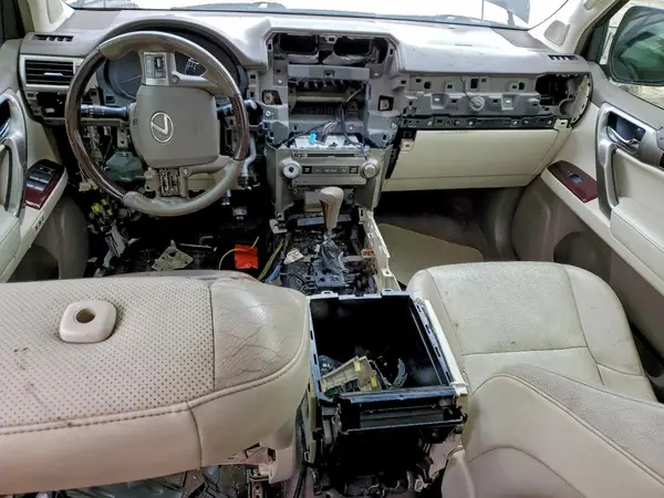 JTJBM7FX5K5219453 2019 LEXUS GX - Image 8