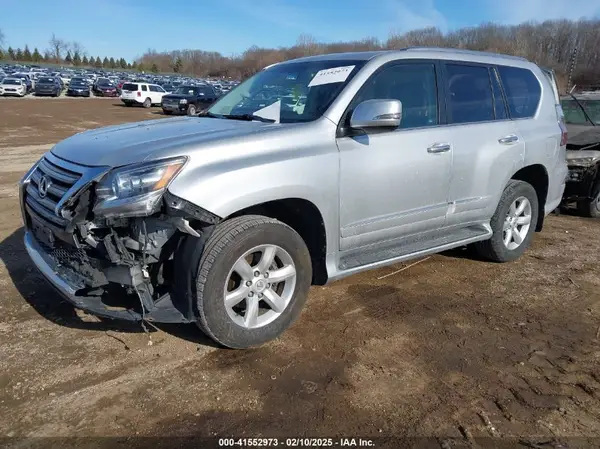 JTJBM7FX5K5227620 2019 LEXUS GX - Image 2