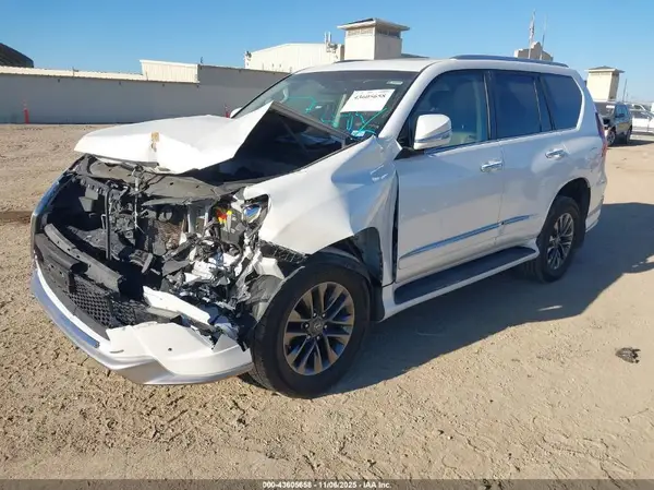 JTJBM7FX5K5235877 2019 LEXUS GX - Image 2