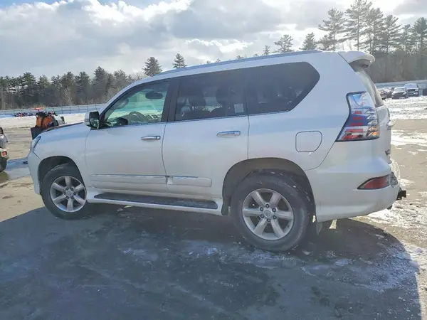 JTJBM7FX6G5121619 2016 LEXUS GX - Image 2