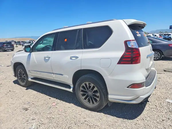 JTJBM7FX6J5187594 2018 LEXUS GX - Image 2