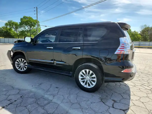 JTJBM7FX6J5205284 2018 LEXUS GX - Image 2