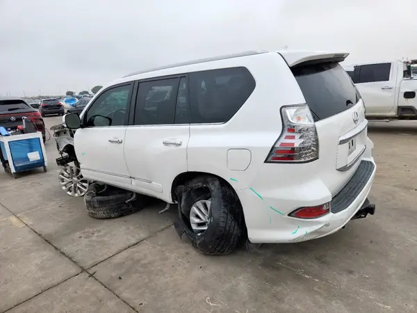 JTJBM7FX6K5217467 2019 LEXUS GX - Image 2