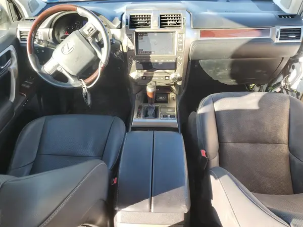 JTJBM7FX6K5220207 2019 LEXUS GX - Image 8