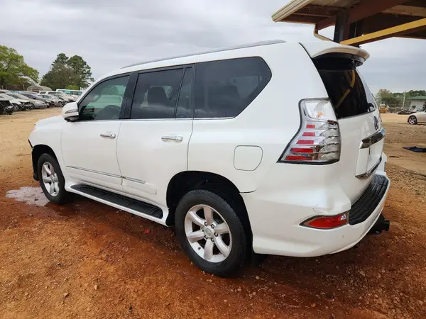 JTJBM7FX6K5224175 2019 LEXUS GX - Image 2