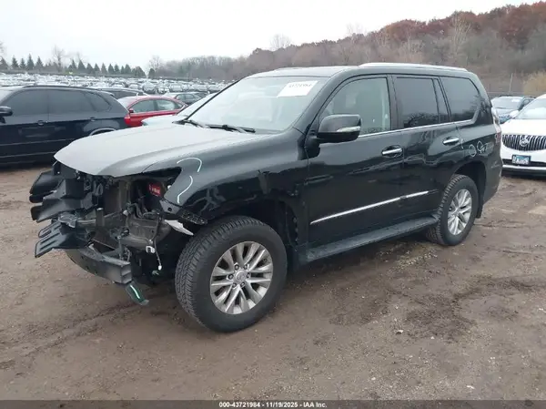 JTJBM7FX6K5232700 2019 LEXUS GX - Image 2
