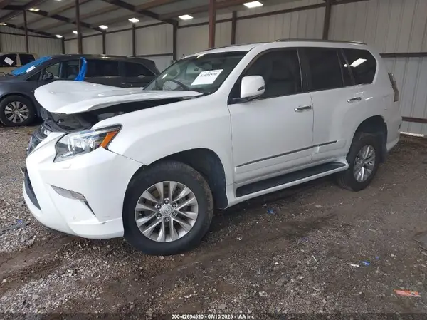 JTJBM7FX6K5235225 2019 LEXUS GX - Image 2