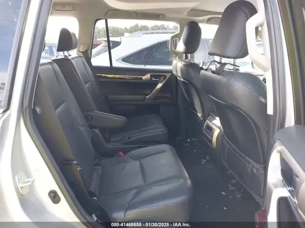 JTJBM7FX6K5236407 2019 LEXUS GX - Image 8