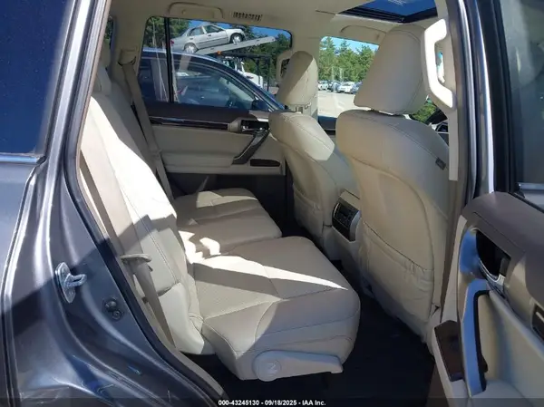 JTJBM7FX6K5237086 2019 LEXUS GX - Image 8