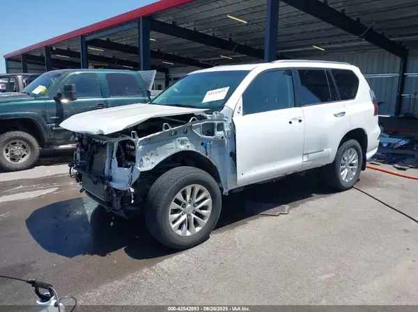 JTJBM7FX7G5123671 2016 LEXUS GX - Image 2