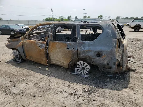 JTJBM7FX7H5166814 2017 LEXUS GX - Image 2