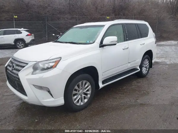 JTJBM7FX7J5186566 2018 LEXUS GX - Image 2