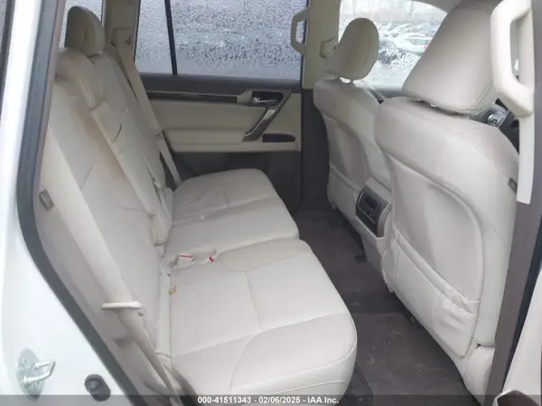 JTJBM7FX7J5186566 2018 LEXUS GX - Image 8