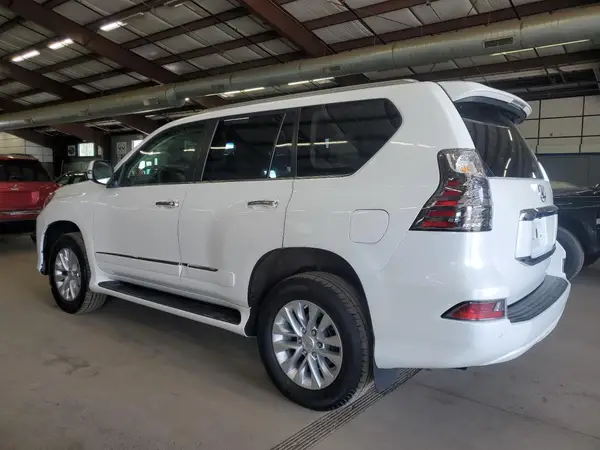 JTJBM7FX7J5204175 2018 LEXUS GX - Image 2