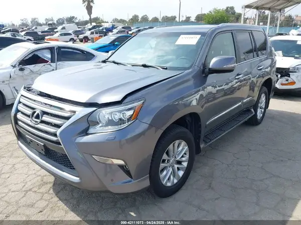 JTJBM7FX7K5212004 2019 LEXUS GX - Image 2