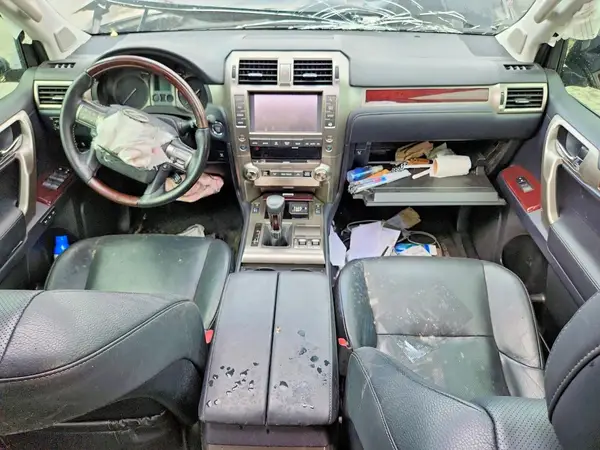 JTJBM7FX7K5216246 2019 LEXUS GX - Image 8