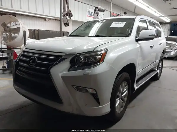 JTJBM7FX7K5238568 2019 LEXUS GX - Image 2