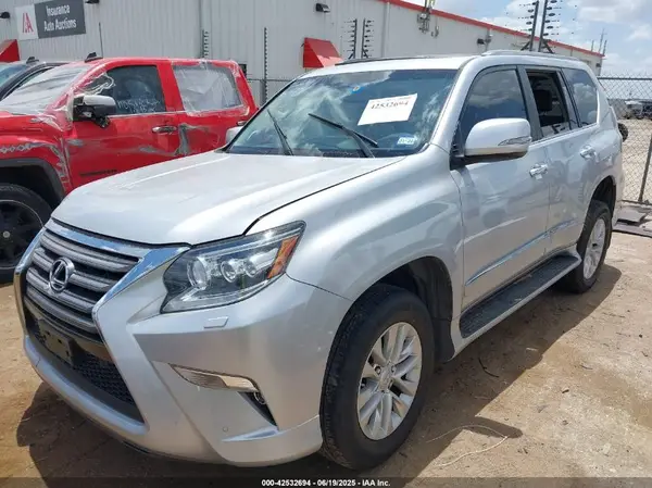 JTJBM7FX8G5135621 2016 LEXUS GX - Image 2