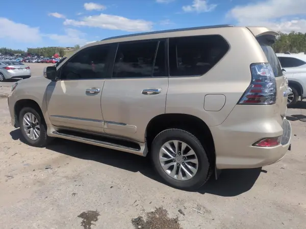 JTJBM7FX8G5138017 2016 LEXUS GX - Image 2
