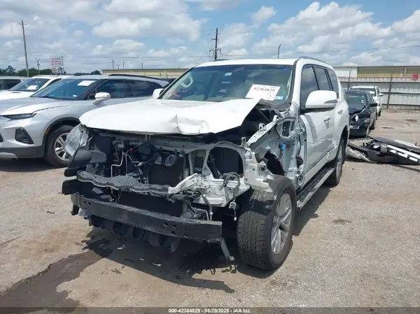JTJBM7FX8H5157815 2017 LEXUS GX - Image 2