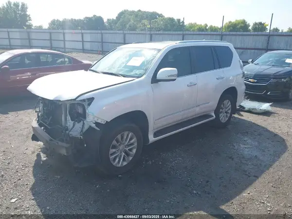 JTJBM7FX8J5182106 2018 LEXUS GX - Image 2