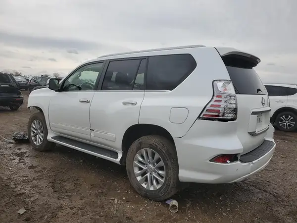 JTJBM7FX8J5185975 2018 LEXUS GX - Image 2