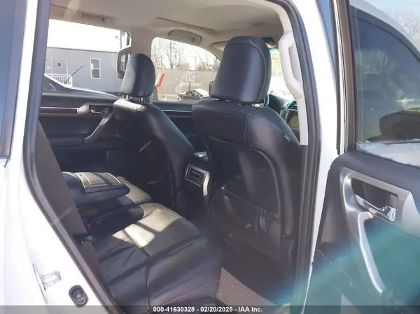 JTJBM7FX8J5192411 2018 LEXUS GX - Image 8