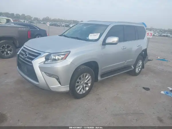 JTJBM7FX8J5204251 2018 LEXUS GX - Image 2