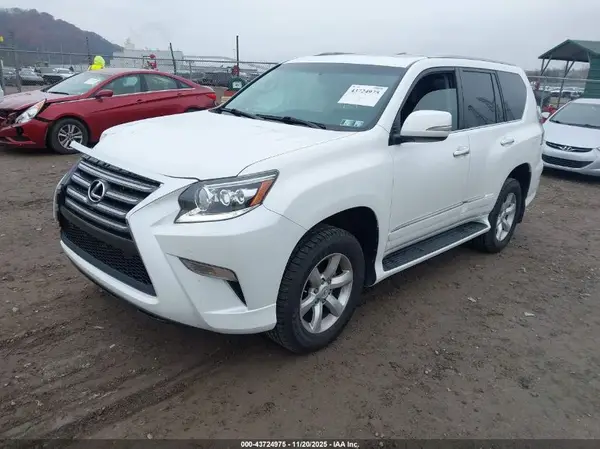 JTJBM7FX8J5205920 2018 LEXUS GX - Image 2