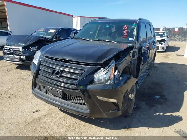 JTJBM7FX8K5227305 2019 LEXUS GX - Image 2