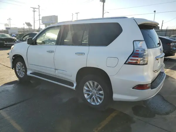 JTJBM7FX8K5239938 2019 LEXUS GX - Image 2