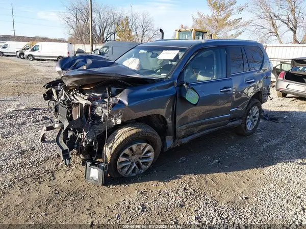 JTJBM7FX9G5140732 2016 LEXUS GX - Image 2
