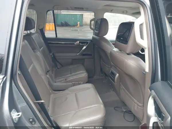 JTJBM7FX9H5153952 2017 LEXUS GX - Image 8