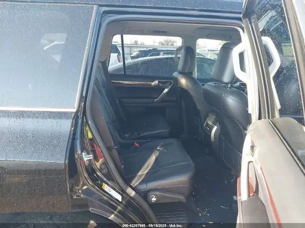 JTJBM7FX9H5160416 2017 LEXUS GX - Image 8