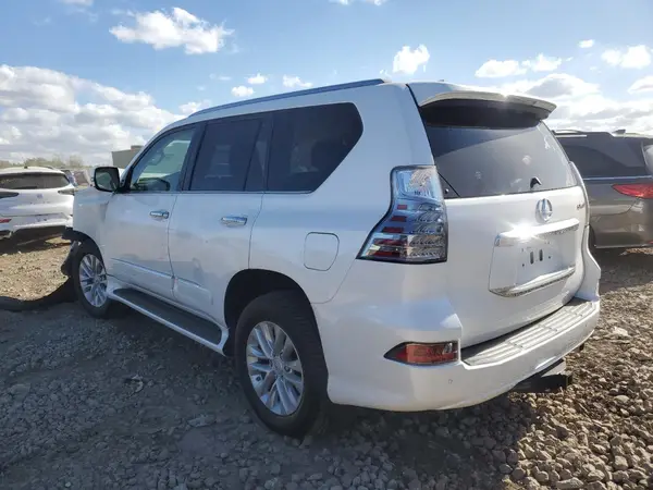 JTJBM7FX9J5190070 2018 LEXUS GX - Image 2