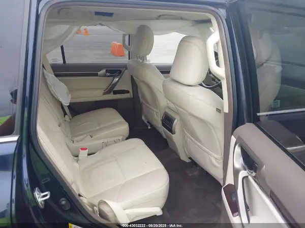 JTJBM7FX9J5205621 2018 LEXUS GX - Image 8