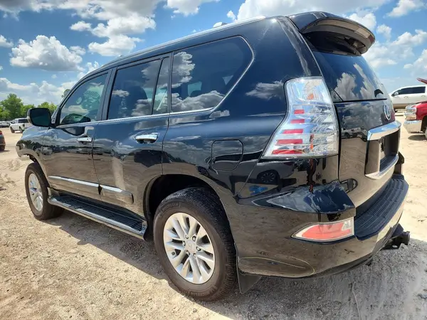 JTJBM7FX9J5208566 2018 LEXUS GX - Image 2
