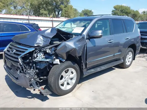 JTJBM7FX9K5226826 2019 LEXUS GX - Image 2