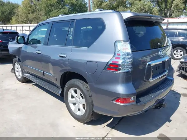 2019 LEXUS GX IAAI lot 43318482 auction photo 3